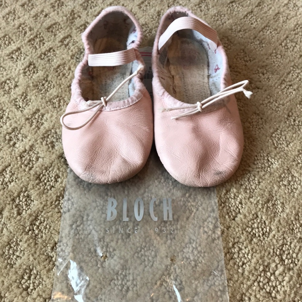 💫SOLD💫Bloch Ballet Slippers